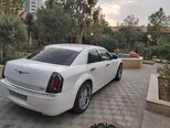 Chrysler 300C-2
