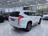 Mitsubishi Pajero Sport-5