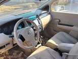 Nissan Tiida-13