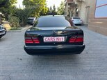 Mercedes E 280-9