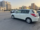Nissan Tiida-10