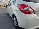 Nissan Tiida-9