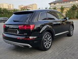 Audi Q7-7