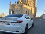 Toyota Camry-13