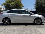 Hyundai IONIQ-11