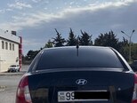 Hyundai Accent-11
