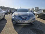 Hyundai Sonata-1
