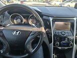Hyundai Sonata-12