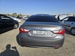 Hyundai Sonata-2