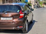 Nissan Note-8