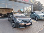 Toyota Avensis-2