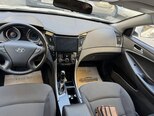 Hyundai Sonata-16