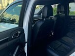Porsche Cayenne-9