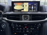 Lexus LX 570-19