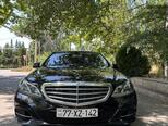 Mercedes E 220-1