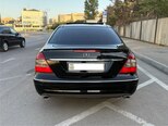 Mercedes E 200-5