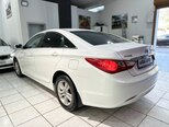 Hyundai Sonata-8