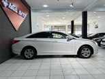 Hyundai Sonata-5