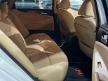 Hyundai Sonata-16