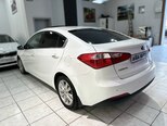 Kia Cerato-8