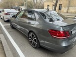 Mercedes E 220-6