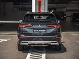 Mitsubishi Outlander-8