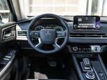 Mitsubishi Outlander-18