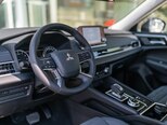 Mitsubishi Outlander-9