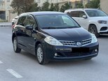 Nissan Tiida-5