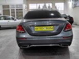 Mercedes E 300-9