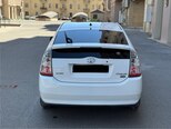 Toyota Prius-4