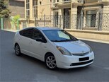 Toyota Prius-7