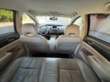 Toyota Prius-12