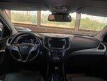 Hyundai Grand Santa Fe-3