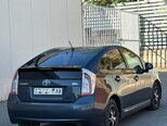 Toyota Prius-2