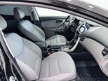 Hyundai Elantra-13