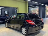 Nissan Tiida-6