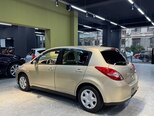 Nissan Tiida-7
