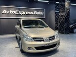 Nissan Tiida-5