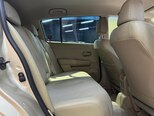Nissan Tiida-12
