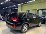 Kia Sorento-8