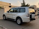 Mitsubishi Pajero-11
