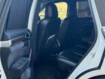 Porsche Cayenne-12