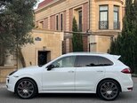 Porsche Cayenne-3