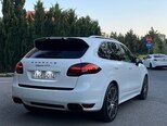 Porsche Cayenne-8