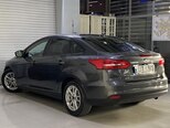 Ford Focus-11