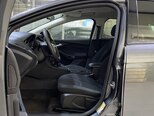 Ford Focus-15