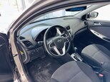 Hyundai Accent-9
