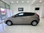 Hyundai Accent-19