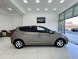 Hyundai Accent-25